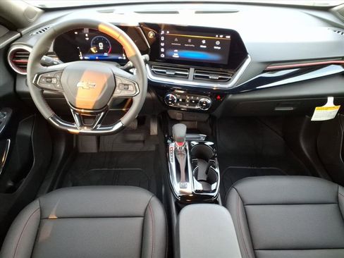 New 2026 Chevrolet Trax RS w/ Driver Confidence Package image 19