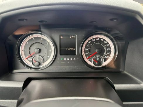 Used 2016 RAM 1500 Classic SLT RWD image 27