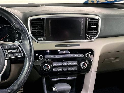 Used 2020 Kia Sportage S w/ S Premium Package image 9