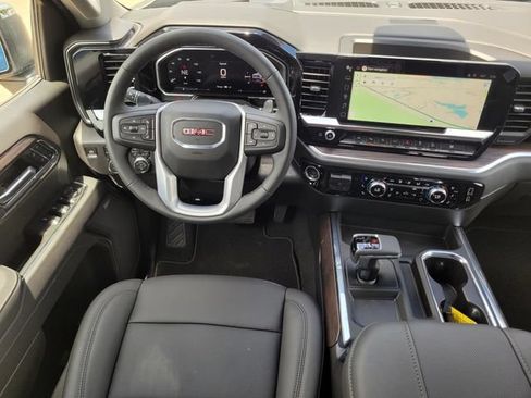 New 2026 GMC Sierra 1500 SLT AWD/4WD image 9