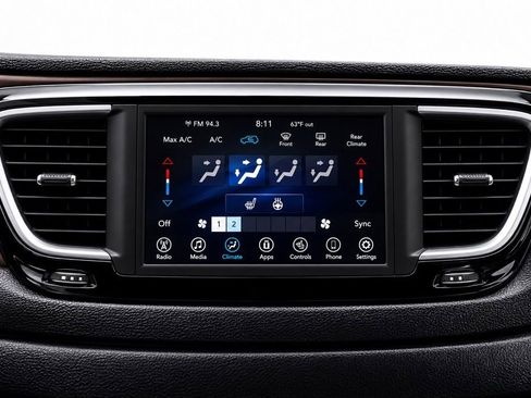 Used 2021 Chrysler Voyager LX w/ Cold Weather Group FWD image 35