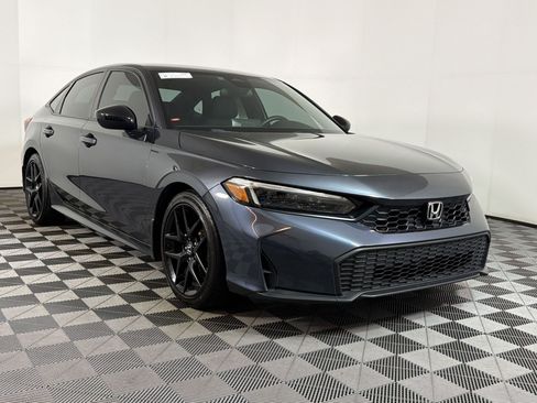 Used 2025 Honda Civic Sport image 25