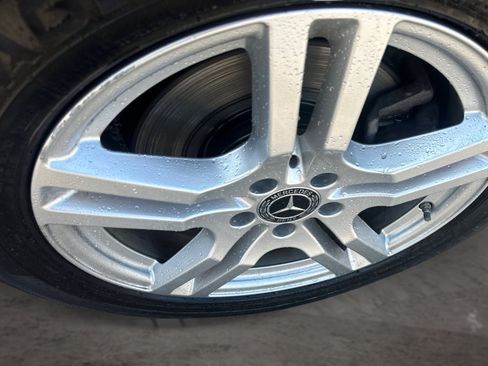 Used 2022 Mercedes-Benz GLA 250 4MATIC w/ Premium Package Lite image 17