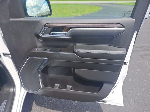 Used 2024 GMC Sierra 1500 Elevation AWD/4WD image 32