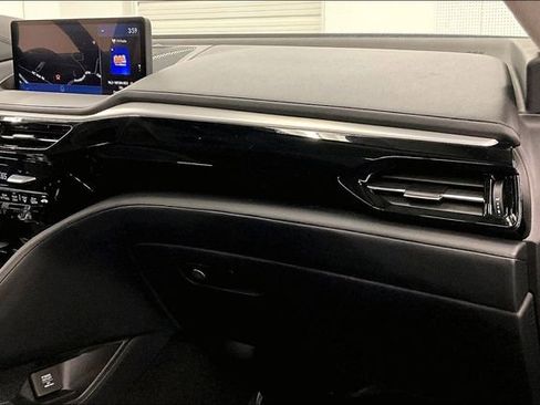 Used 2023 Acura MDX Technology image 19