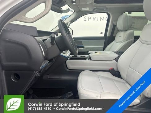 New 2026 Ford Expedition Platinum w/ Driver's Package image 31