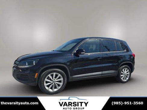 Used 2018 Volkswagen Tiguan Limited w/ Alloy Wheels Package image 2