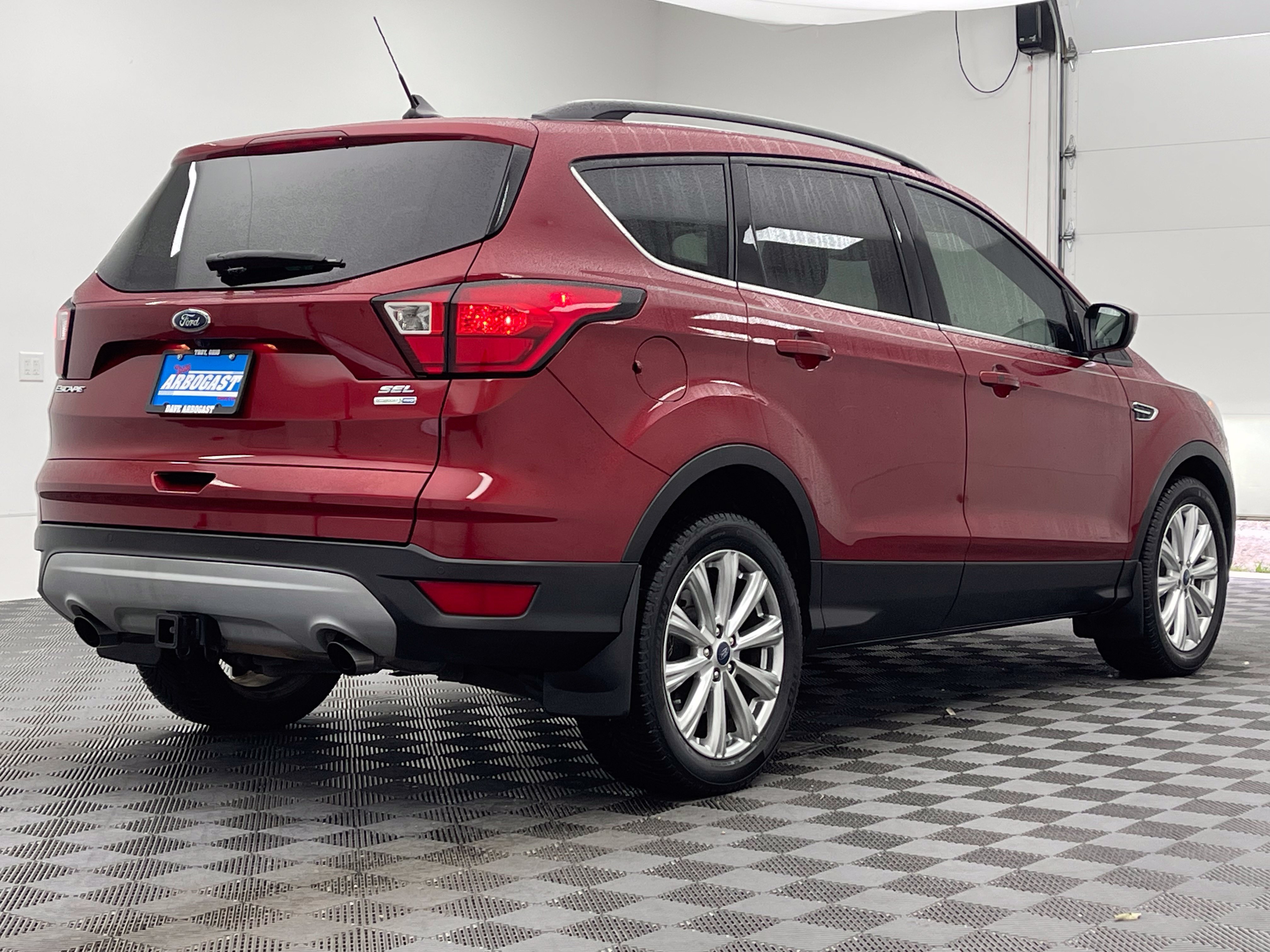 Used 2019 Ford Escape SEL AWD/4WD image 8