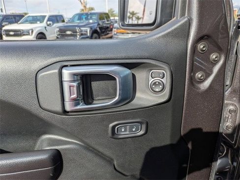 Used 2020 Jeep Wrangler Unlimited Sport image 19