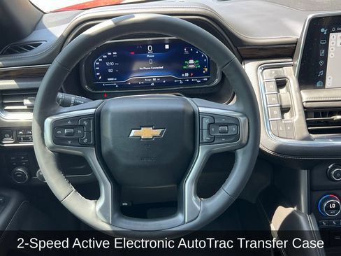 Used 2023 Chevrolet Suburban Premier AWD/4WD image 15