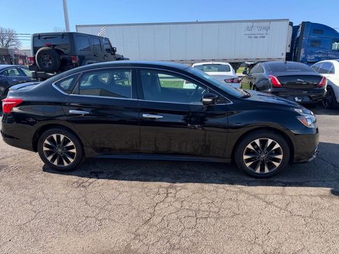 Used 2019 Nissan Sentra SR image 4