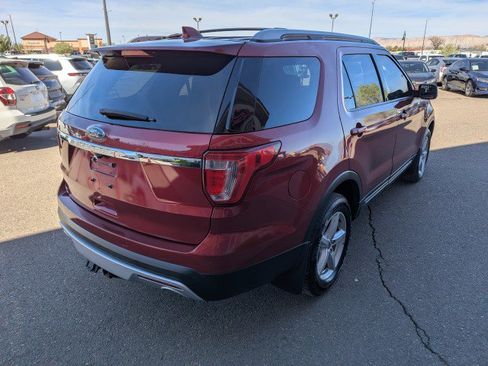 Used 2016 Ford Explorer XLT AWD/4WD image 5