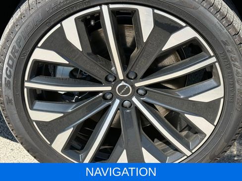 Used 2026 Volvo XC90 T8 Plus w/ Protection Package Premier AWD/4WD image 14
