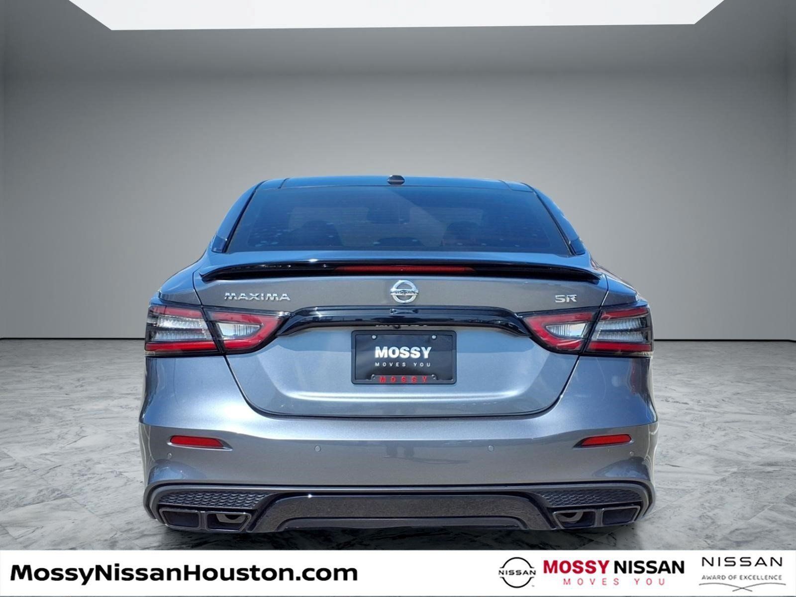 Used 2021 Nissan Maxima SR w/ Sport Mat Group FWD image 6