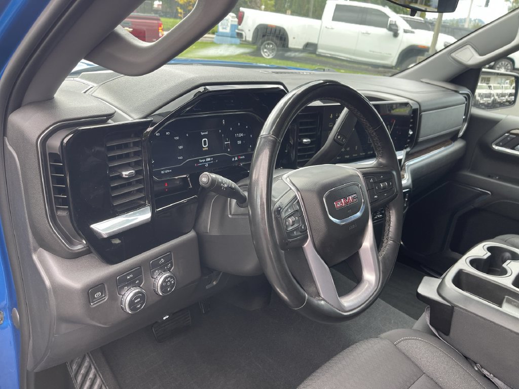Certified 2023 GMC Sierra 1500 Elevation w/ LPO, Elevation Black Package AWD/4WD image 10