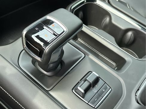 Used 2023 GMC Sierra 1500 AT4X AWD/4WD image 16