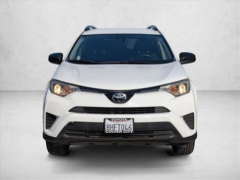 Used 2018 Toyota RAV4 LE w/ Carpet Mat Package FWD image 2
