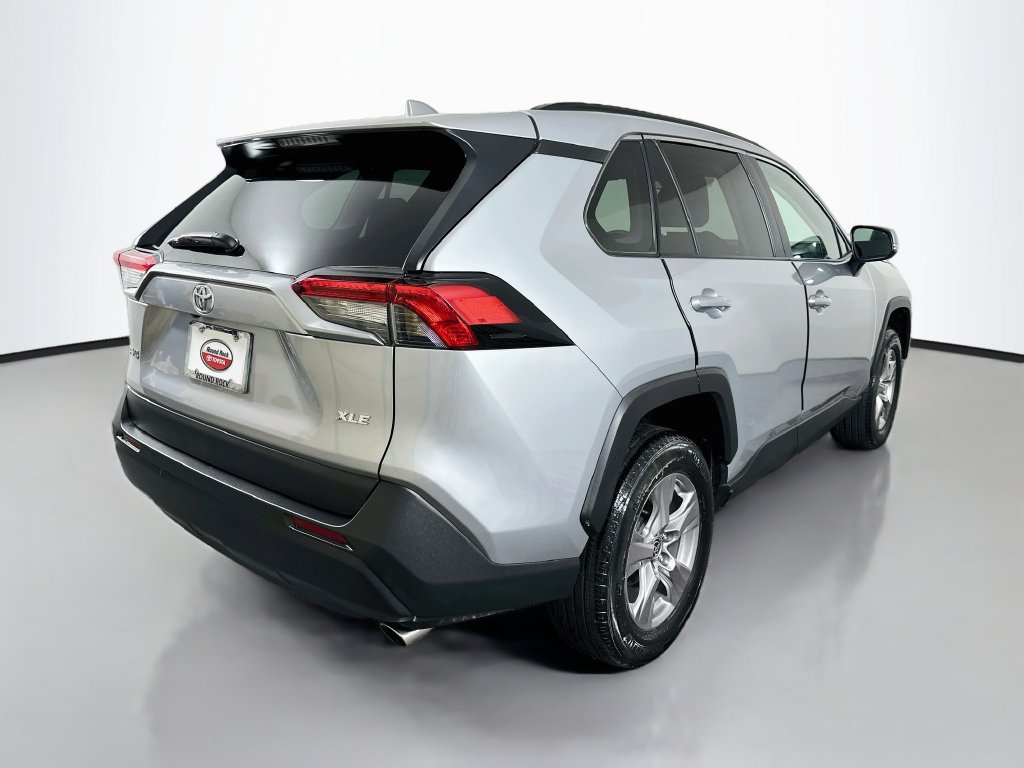Certified 2025 Toyota RAV4 XLE FWD image 5