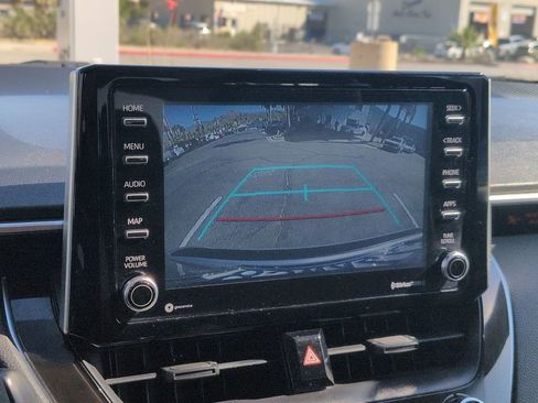 Used 2021 Toyota Corolla LE w/ Carpet Mat Package (TMS) image 24