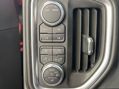 Used 2023 GMC Sierra 2500 Denali w/ Denali Ultimate Package image 22