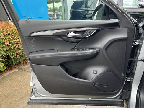 Used 2023 Buick Envision Essence w/ Sport Touring Package image 20