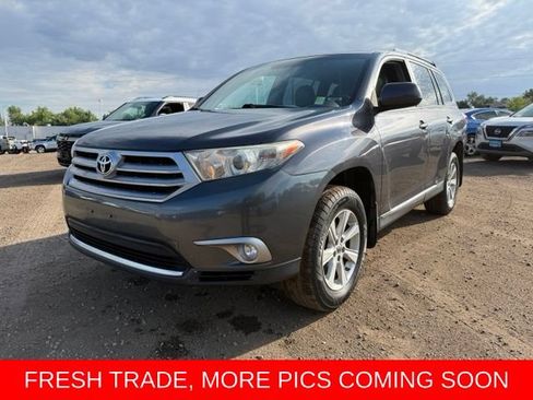Used 2013 Toyota Highlander SE AWD/4WD image 1