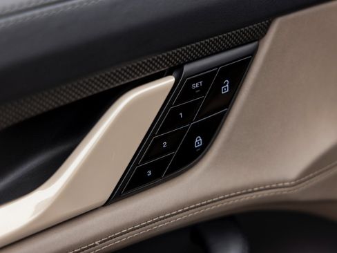 Certified 2021 Porsche Taycan Turbo S image 21