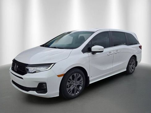 Certified 2025 Honda Odyssey Touring image 7