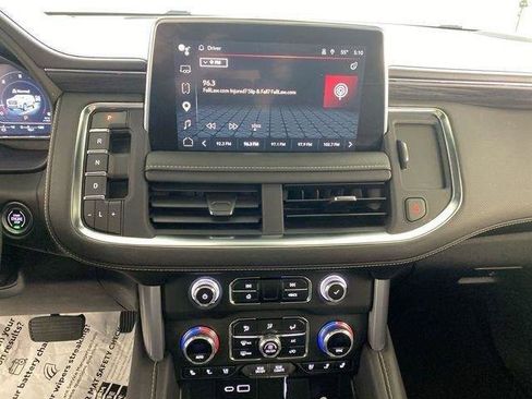 Used 2023 GMC Yukon SLT w/ SLT Premium Package AWD/4WD image 43