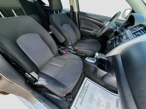 Used 2015 Nissan Versa SV FWD image 14