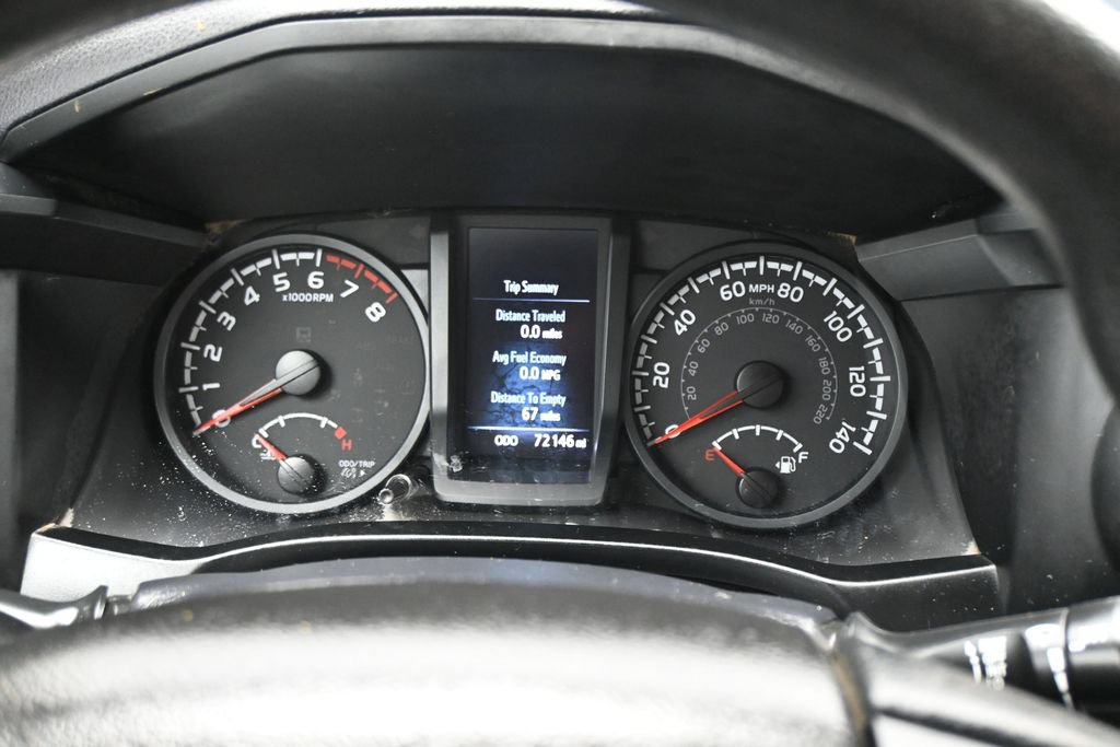 Used 2022 Toyota Tacoma SR AWD/4WD image 16