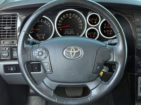 Used 2013 Toyota Tundra Limited image 12