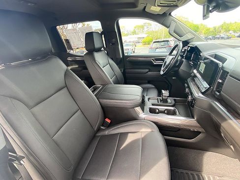 Used 2024 Chevrolet Silverado 1500 LTZ image 21