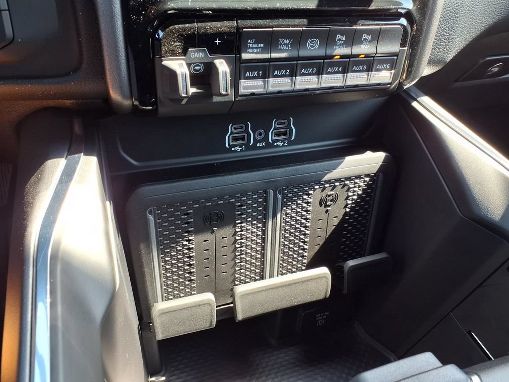 New 2026 RAM 3500 Laramie w/ Max Tow Package AWD/4WD image 26