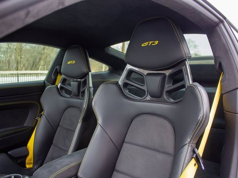 Used 2022 Porsche 911 GT3 image 12