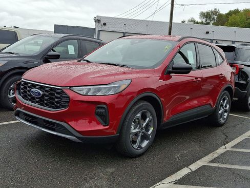New 2026 Ford Escape ST-Line w/ Cold Weather Package image 3