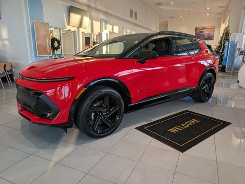 New 2026 Chevrolet Equinox EV RS image 3