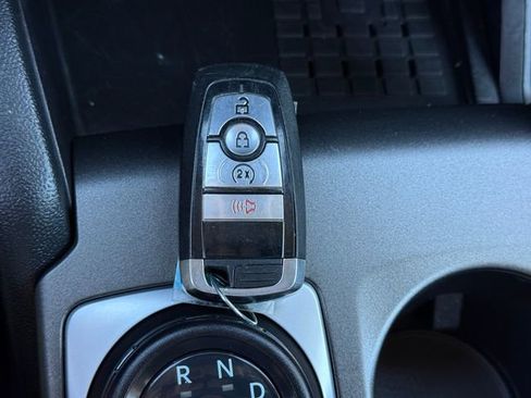 Used 2025 Ford Bronco Sport Badlands image 10