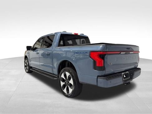 Used 2023 Ford F150 Lightning Platinum image 9