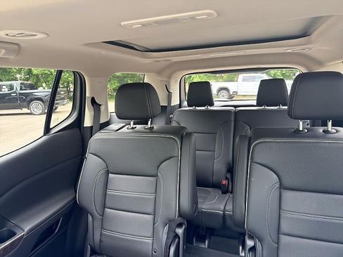 Used 2022 GMC Acadia Denali w/ LPO, Floor Liner Package AWD/4WD image 38
