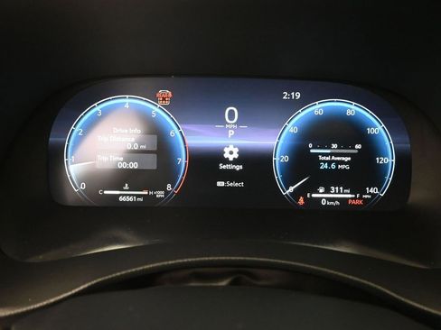 Used 2023 Toyota Highlander Limited image 12