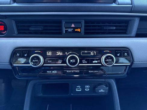 Used 2023 Honda Pilot Elite image 19