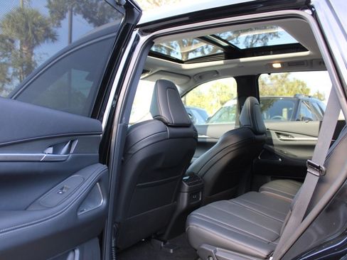 Certified 2025 INFINITI QX60 Luxe image 26