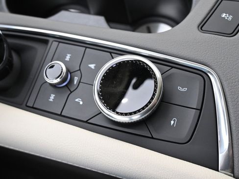 New 2025 Cadillac XT5 Premium Luxury w/ LPO, Floor Liner Package image 32