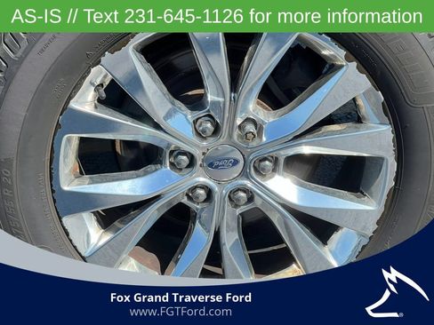 Used 2015 Ford F150 Lariat w/ Equipment Group 502A Luxury AWD/4WD image 9