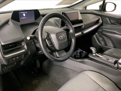 Used 2024 Toyota Prius LE image 13