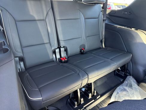 New 2026 GMC Yukon Elevation w/ LPO, Floor Liner Package AWD/4WD image 13