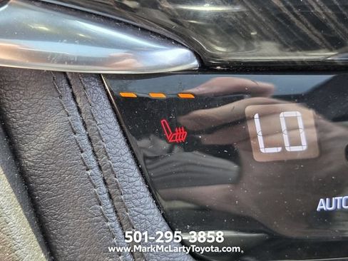Used 2022 Cadillac XT6 Premium Luxury FWD image 22