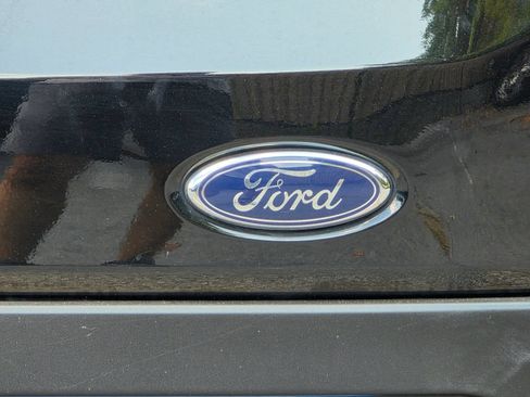Used 2024 Ford Transit 350 XLT RWD image 32