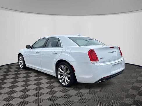 Used 2019 Chrysler 300 Touring w/ Quick Order Package 2EF image 5